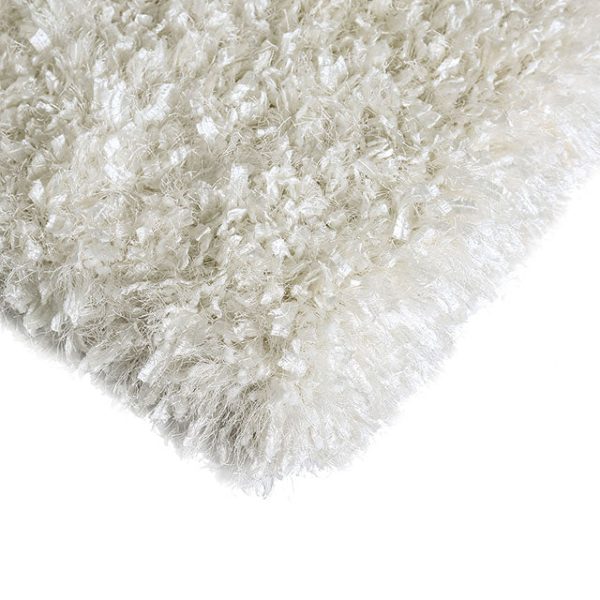 Annmarie White 5  X 8  Area Rug Fashion